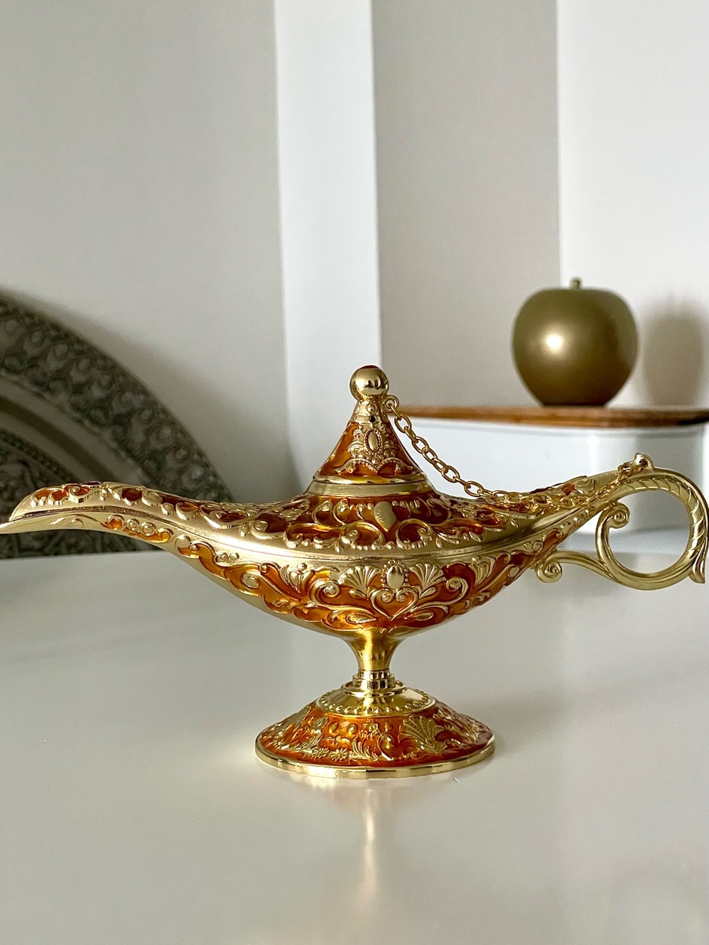 NWOT Vintage Aladdin Genie Lamp Decor Gold Red Ornate Metal